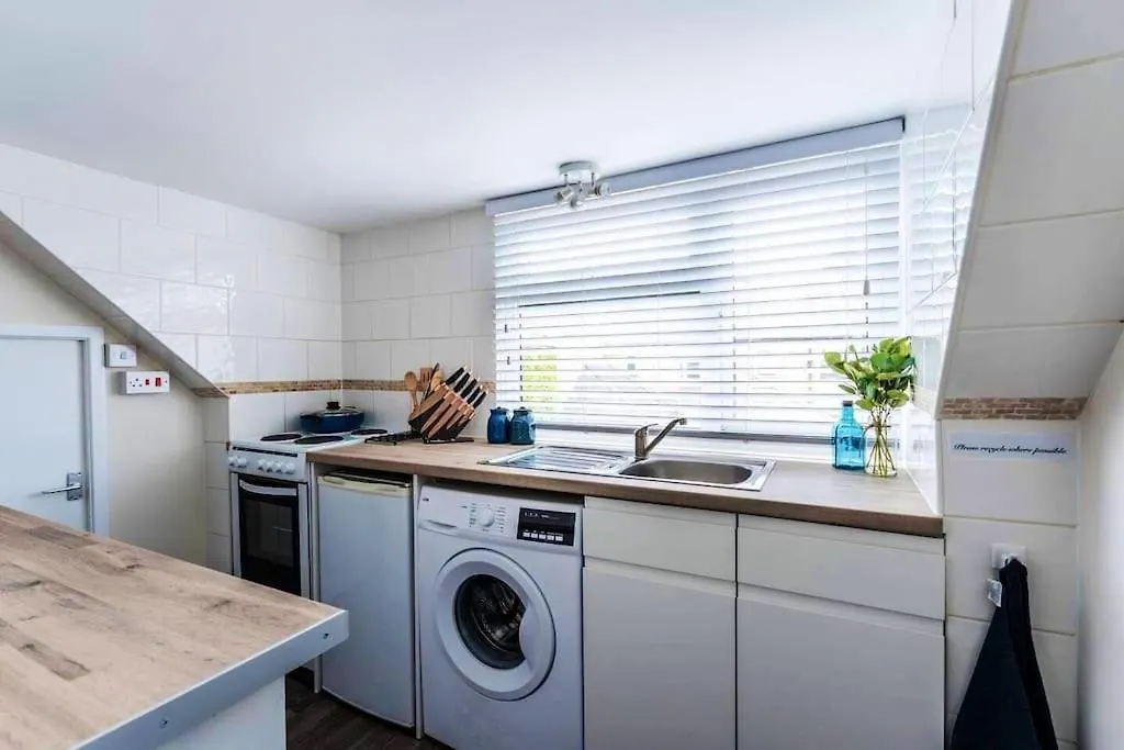 The Coastal Loft Apartment Bournemouth